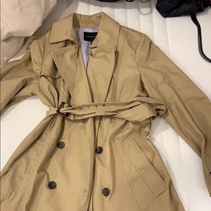 Banana Republic camel colored trench coat size L